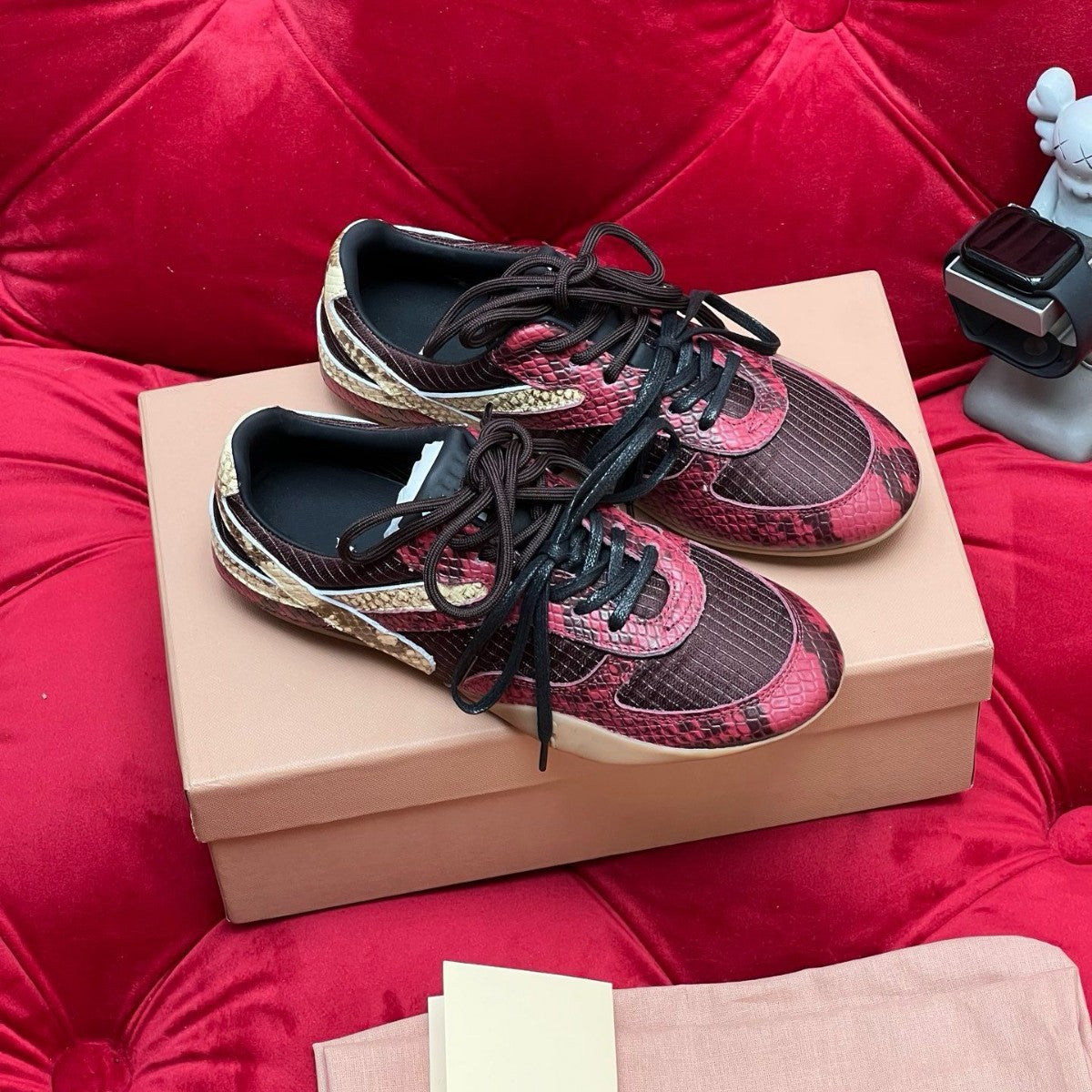 Color-matched Dezhun women's shoes