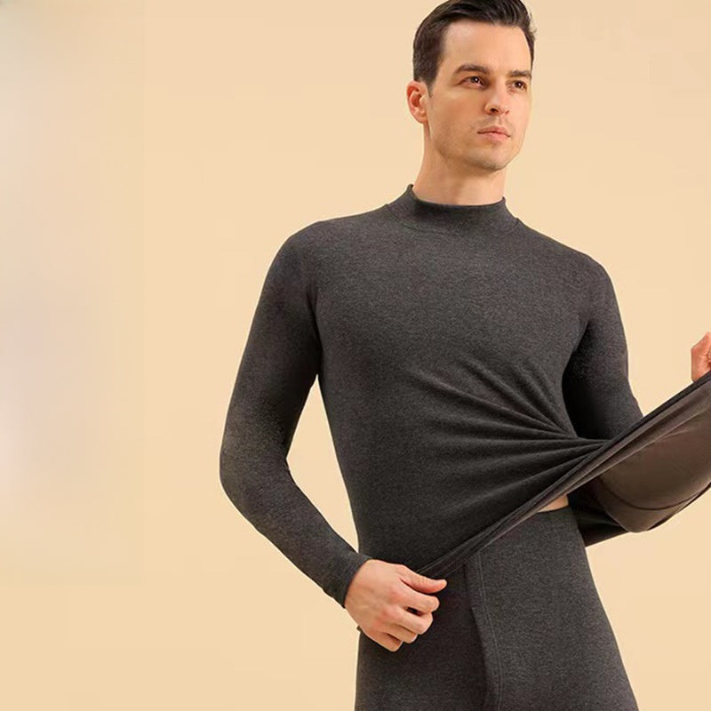 Men's thermal clothing is padded and thickened