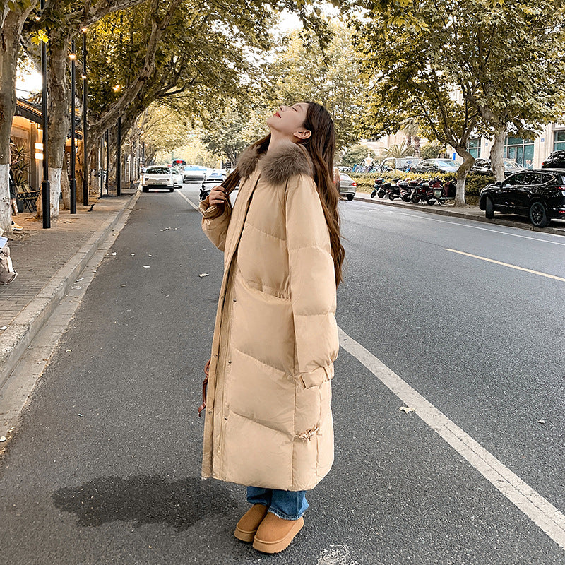 A long knee-length cotton-padded jacket