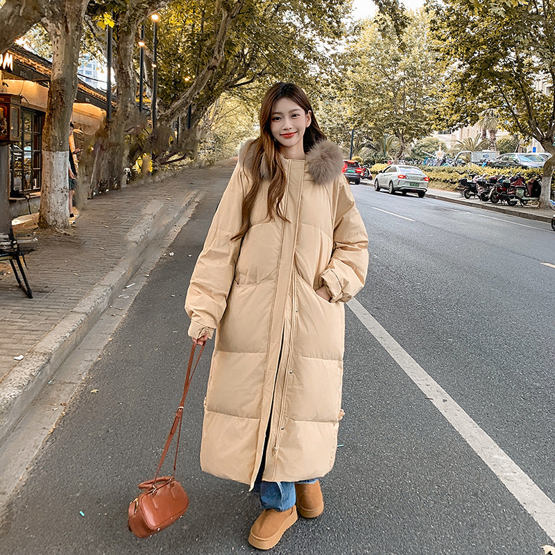 A long knee-length cotton-padded jacket