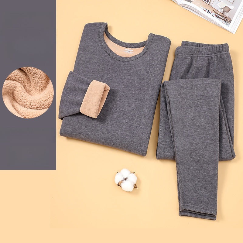 Men's thermal clothing is padded and thickened