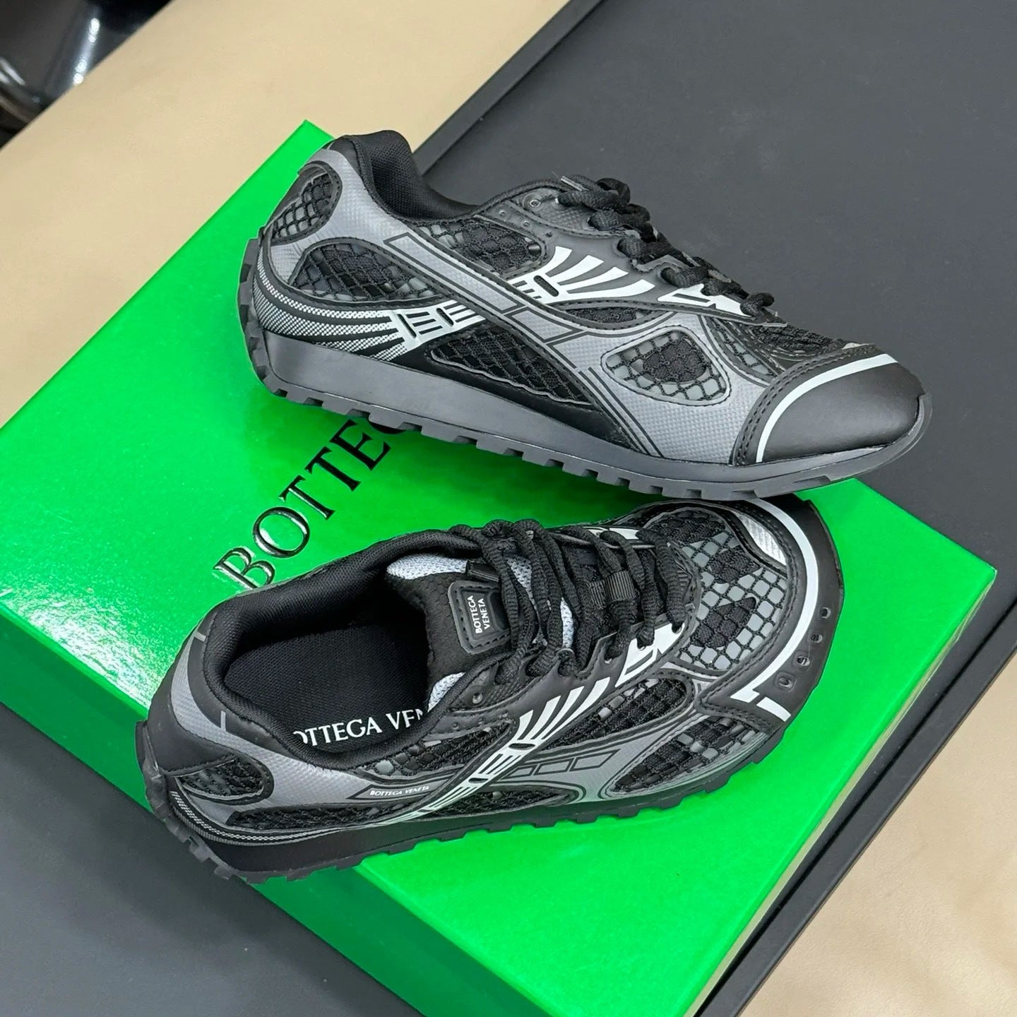 Retro mesh dad shoes