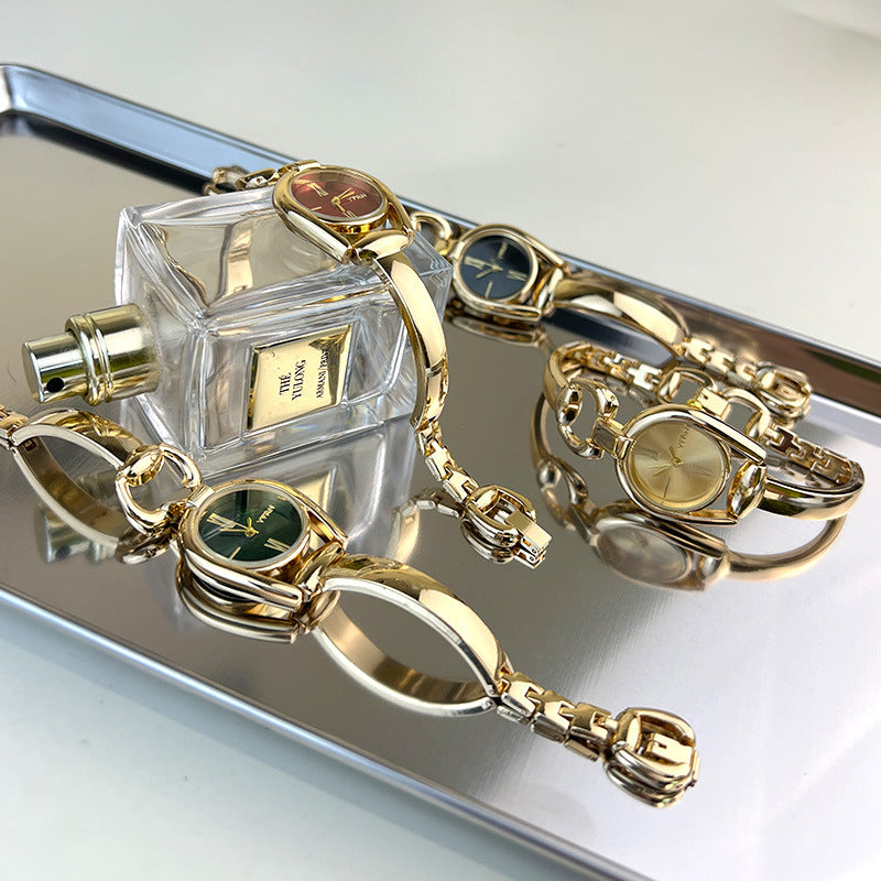 Vintage Button Bracelet Watch Fashion Quartz Women's Wristwatch.