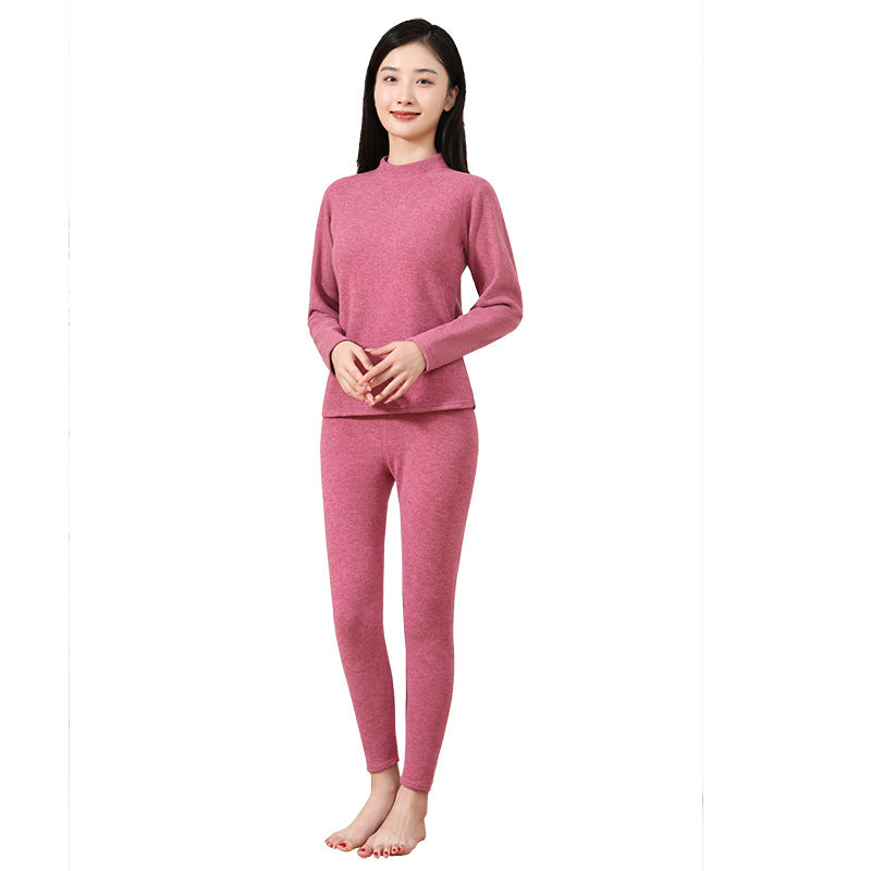 Men's thermal clothing is padded and thickened