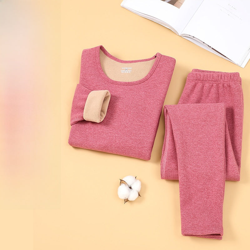 Men's thermal clothing is padded and thickened