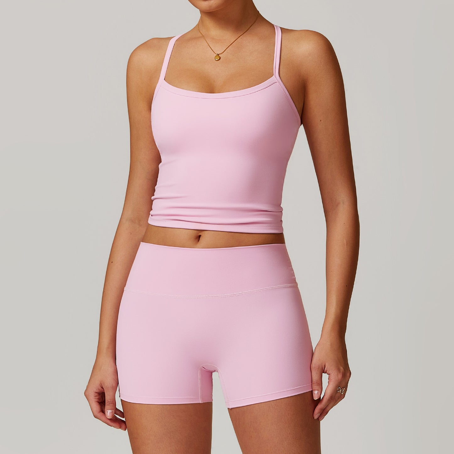 Tight-fitting yoga set