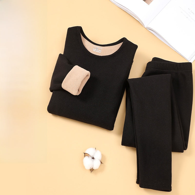 Men's thermal clothing is padded and thickened