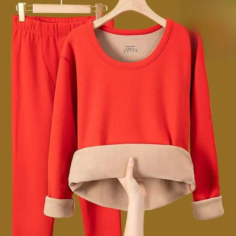 Men's thermal clothing is padded and thickened